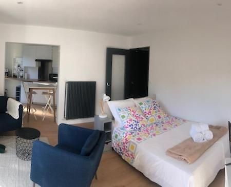 Rond Point Studio Cosy Et Central Avec Balcon Saint-Etienne  Zewnętrze zdjęcie