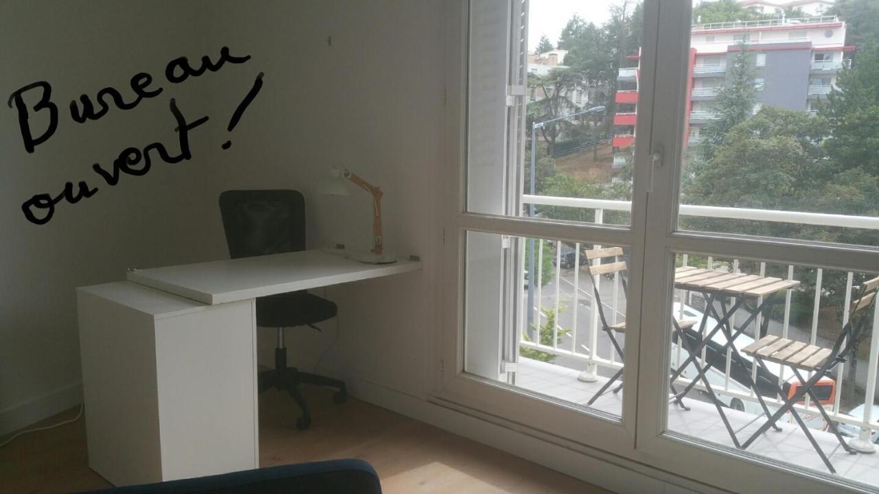 Rond Point Studio Cosy Et Central Avec Balcon Saint-Etienne  Zewnętrze zdjęcie